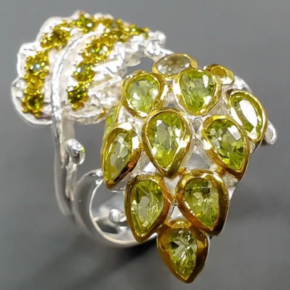 Healing Genuine Peridot Ring - Picture 3 of 9